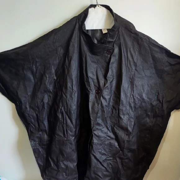 Veranesi Unisex Black Leather Poncho Jacket 2X - 4X - Picture 2 of 5